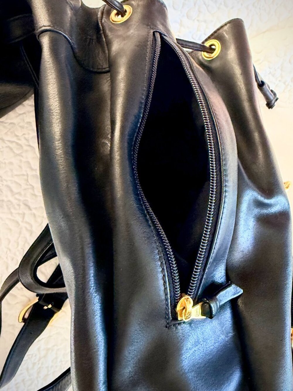 GIANNI VERSACE NEW LARGE BLACK LEATHER "MEDUSA" BACKPACK - Picture 10 of 15
